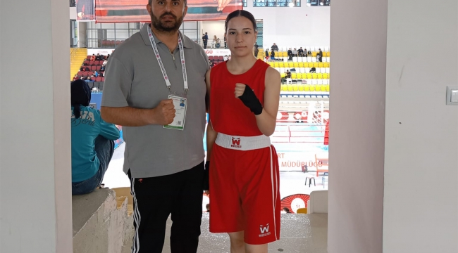 ECRİN ERGİN'DEN TÜRKİYE ÜÇÜNCÜLÜĞÜ