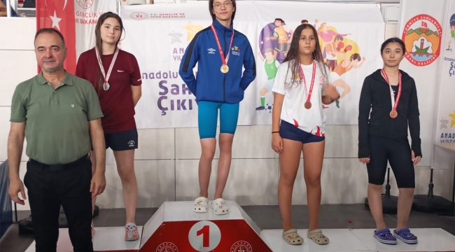 Selin Aydın'dan Çifte Altın, Türkiye Şampiyonası Bileti Geldi